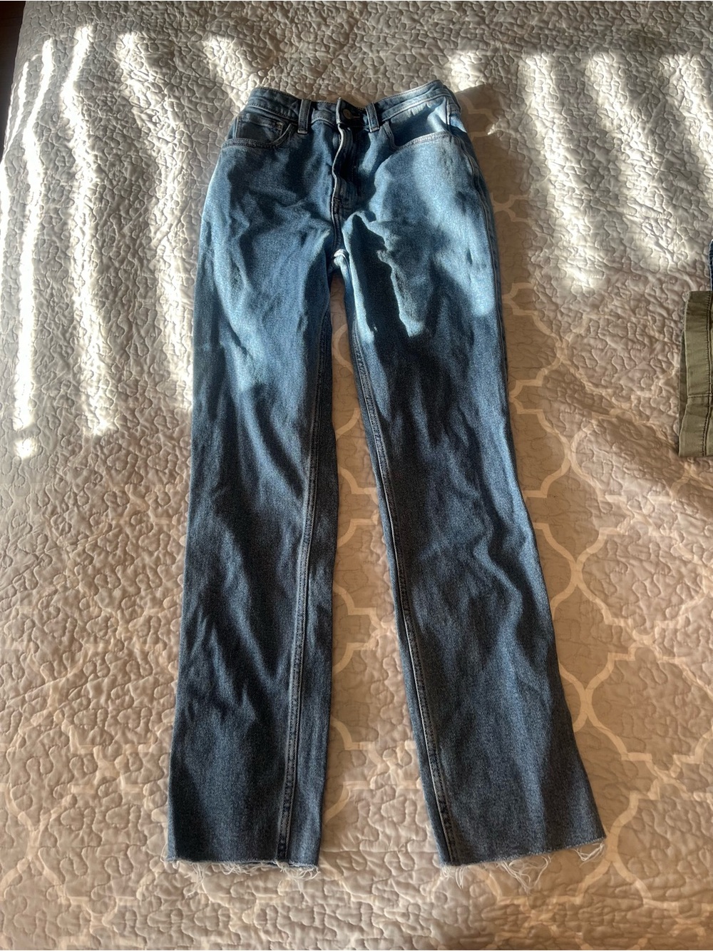 Hollister Straight Leg Jeans in Dark Blue Denim
